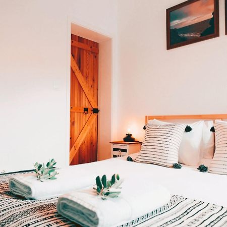 Um Lugar Ao Sol Beach House Azenhas Do Mar シントラ エクステリア 写真