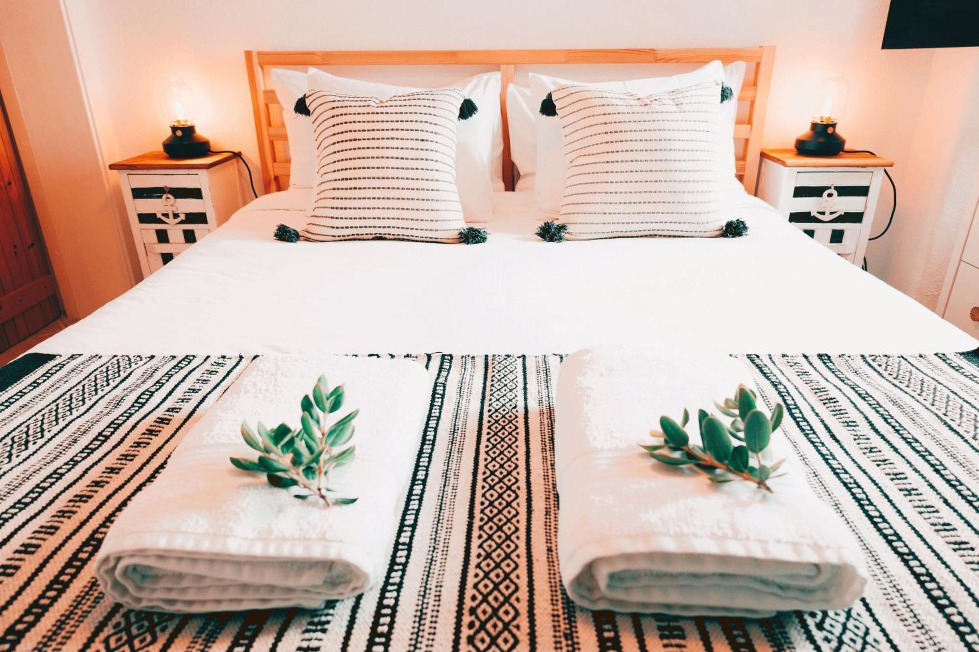Um Lugar Ao Sol Beach House Azenhas Do Mar シントラ エクステリア 写真
